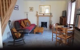Beautiful 2-Bed House In Saint-Leger-Magnazeix